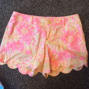 Lilly Pulitzer buttercup scalloped shorts